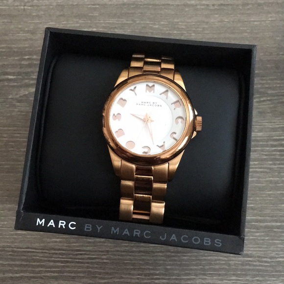 Marc Jacobs Boyfriend Watch - Picture 2 of 8